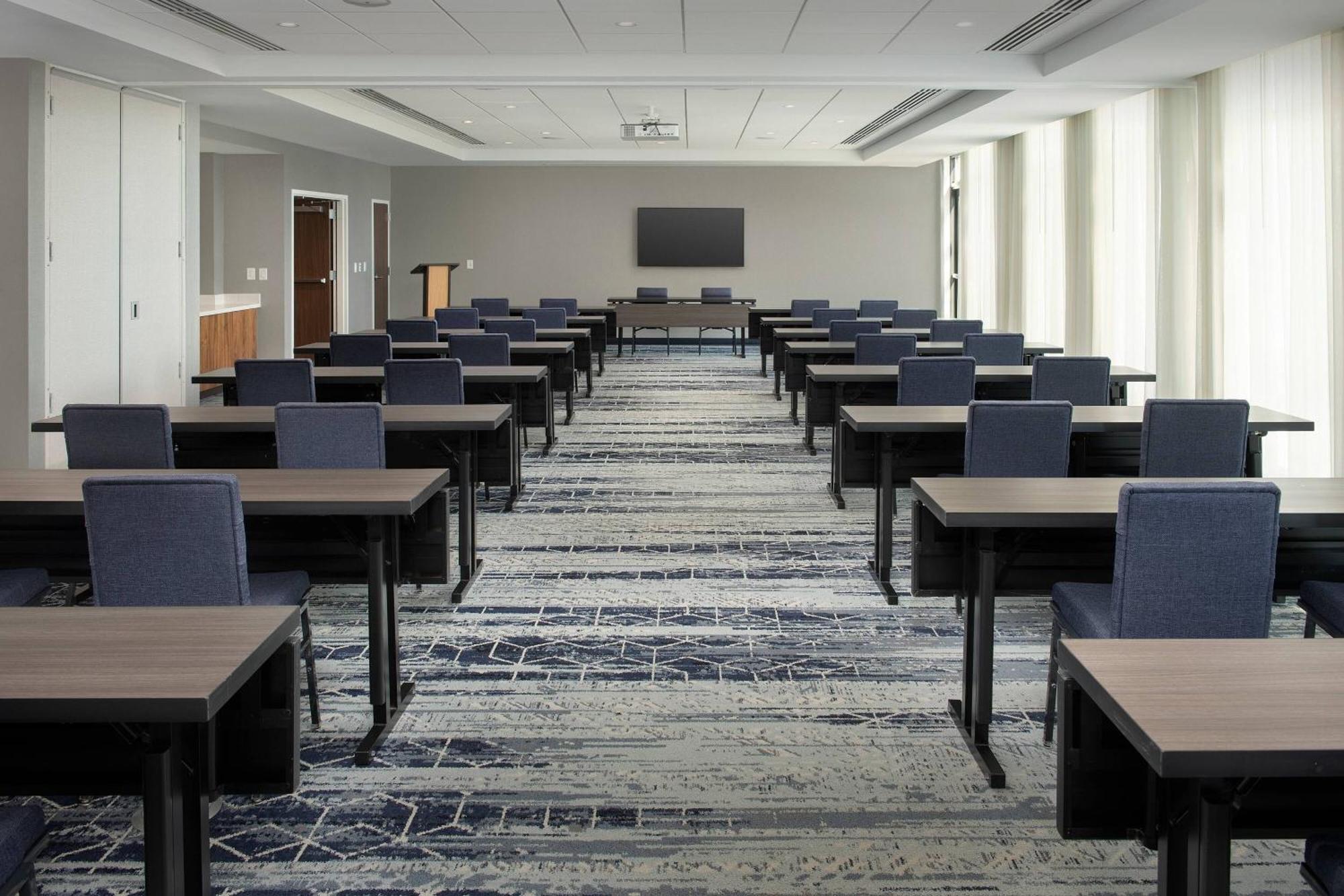 Courtyard By Marriott Indianapolis Plainfield Hotel Exterior photo